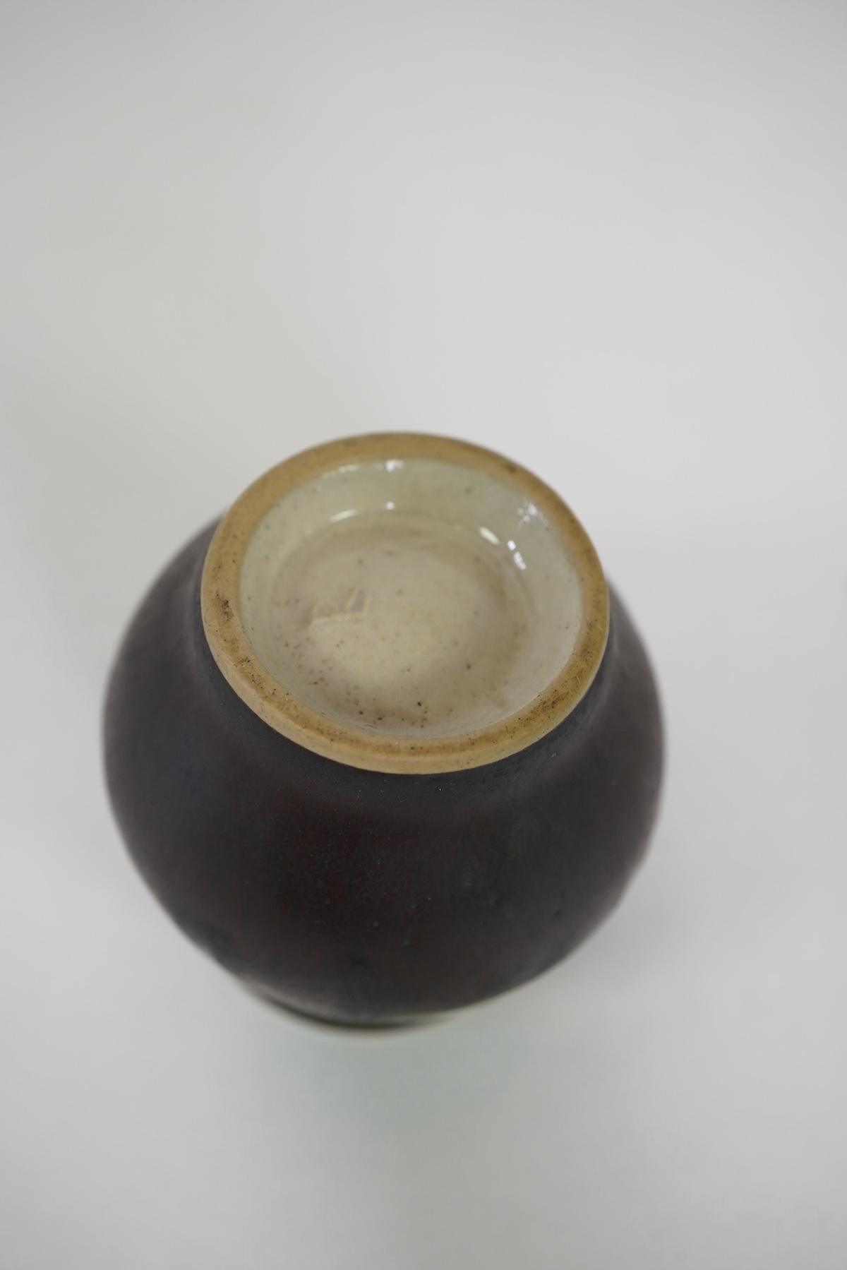 Dame Lucie Rie DBE (Austrian/British, 1902-1995): A stoneware pourer